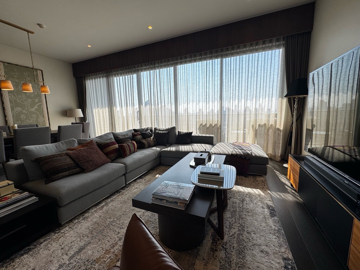 ให้เช่าคอนโดสุขุมวิท อโศก ทองหล่อ : 🏙 𝑭𝒐𝒓 𝒓𝒆𝒏𝒕 3 bedrooms @ 𝑻𝒆𝒍𝒂 𝑻𝒉𝒐𝒏𝒈𝒍𝒐𝒓 | 𝑼𝒍𝒕𝒓𝒂 𝒍𝒖𝒙𝒖𝒓𝒚 𝒊𝒏 𝒕𝒉𝒆 𝒎𝒊𝒅𝒅𝒍𝒆 𝒉𝒆𝒂𝒓𝒕 𝒐𝒇 𝑻𝒉𝒐𝒏𝒈𝒍𝒐𝒓 