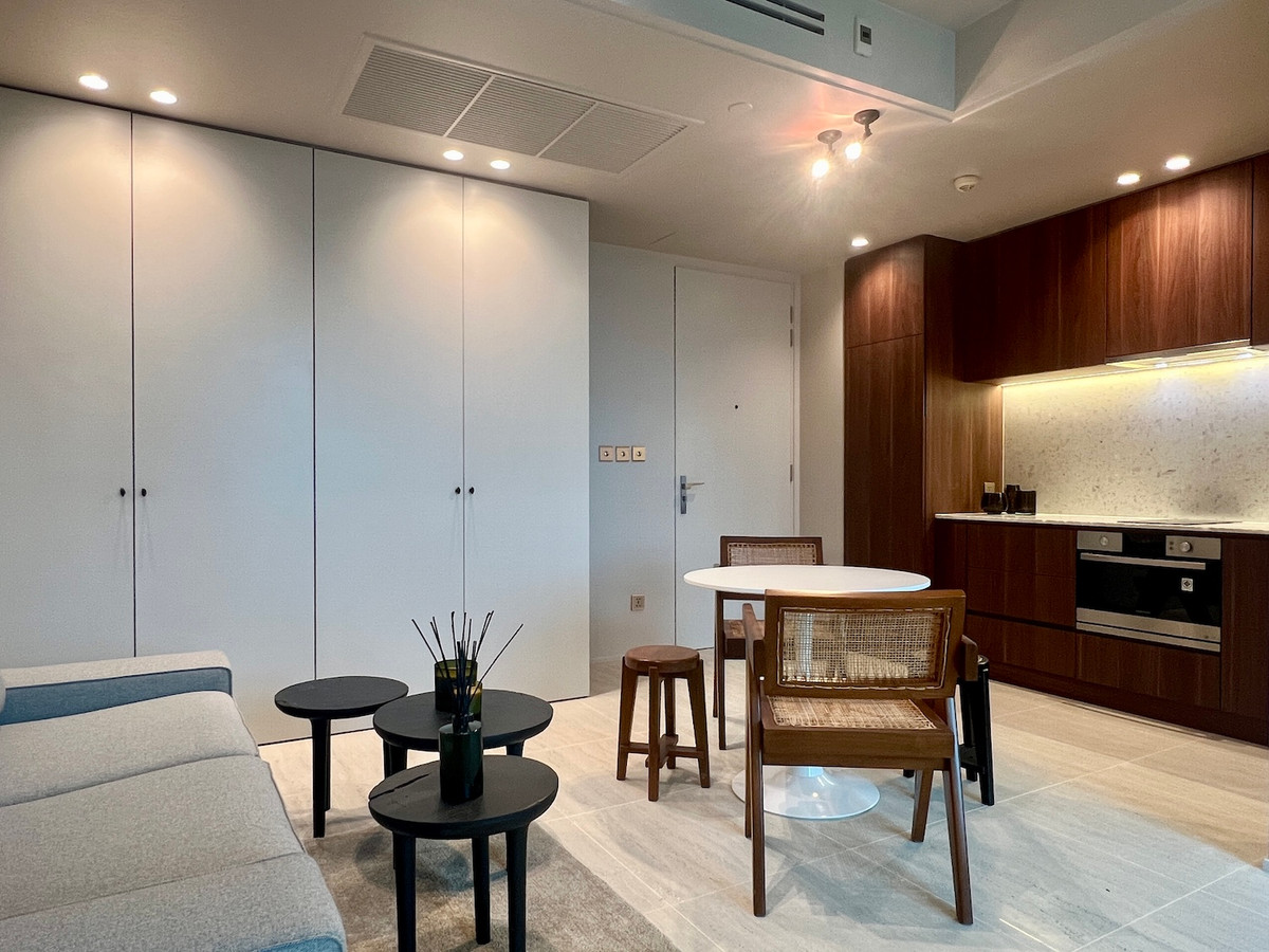 ให้เช่าคอนโดสุขุมวิท อโศก ทองหล่อ : คอนโดสตูดิโอให้เช่า ย่านอโศก กรุงเทพ ใกล้ BTS & MRT ทำเล CBD ใจกลางเมือง