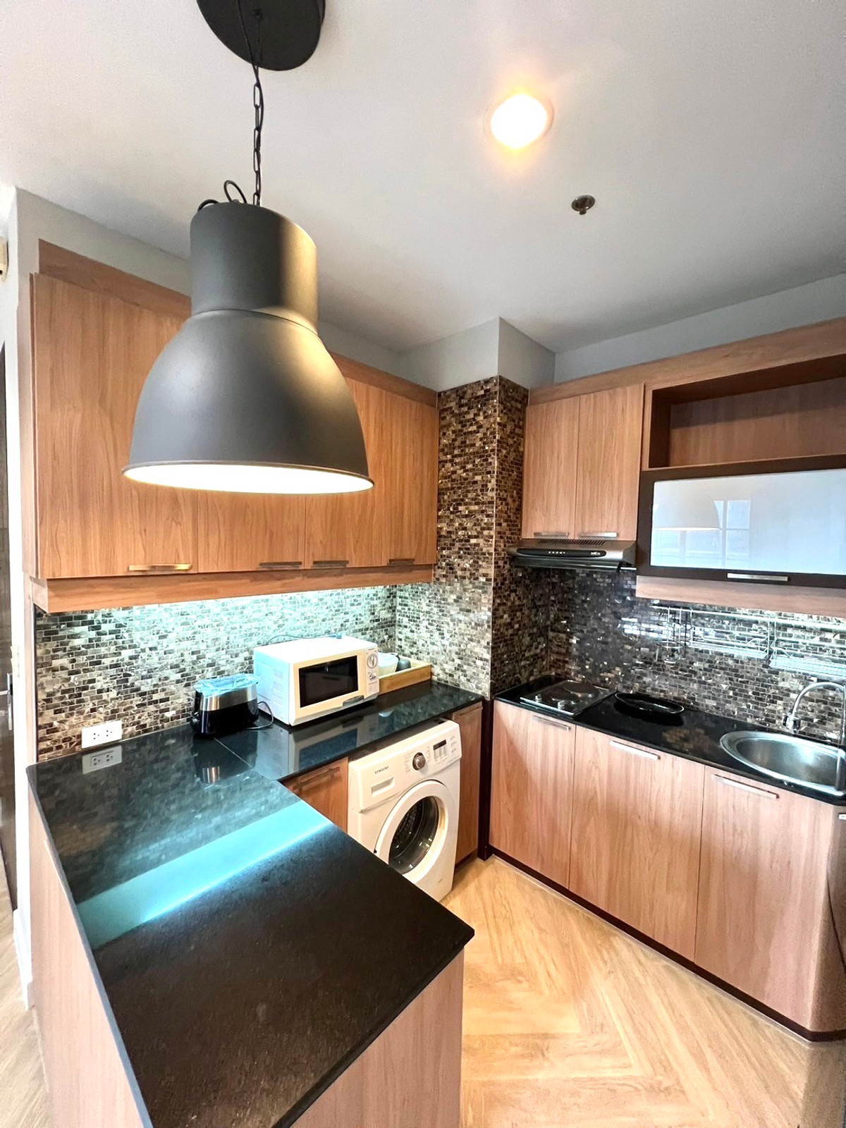 ให้เช่าคอนโดสุขุมวิท อโศก ทองหล่อ : ให้เช่า คอนโด  CITISMART Sukhumvit 18  2 ห้องนอน  87 ตร.ม. ติด BTSอโศก  