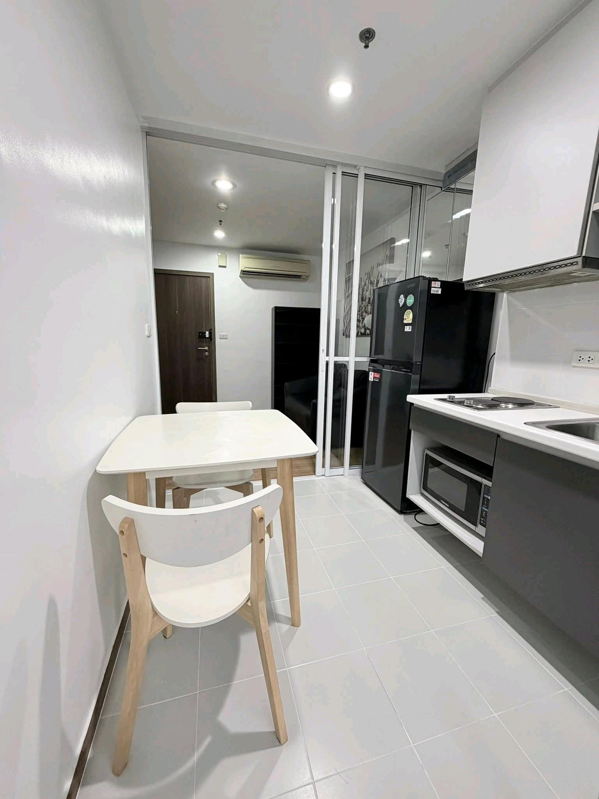 For RentCondoOnnut, Udomsuk : 🌿🚆 Condo, good location, near BTS On Nut, convenient travel, close to lifestyle area T77, complete in one place.