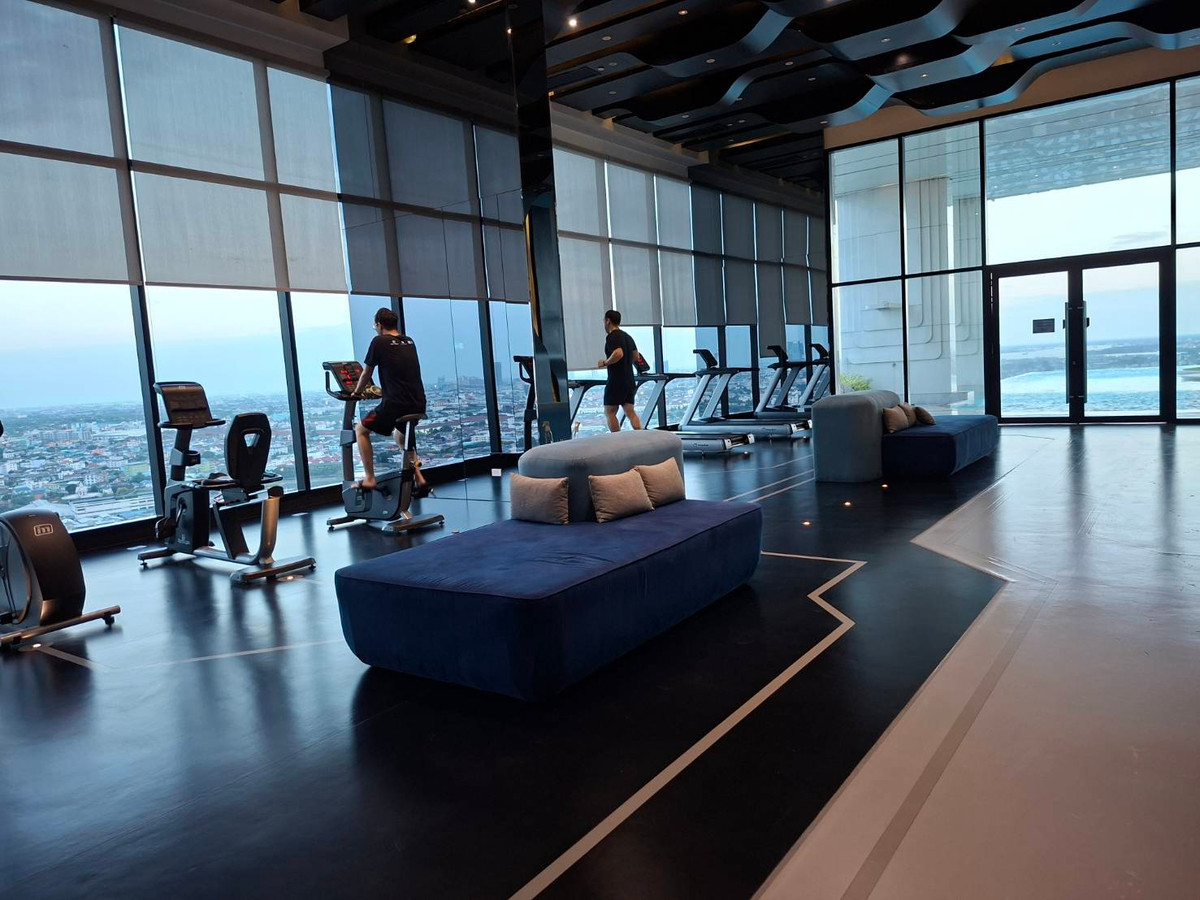 For RentCondoSamut Prakan,Samrong : Urgent for rent, low price 10,000 baht, next to Thippawan MRT, ready to move in, get 6 months, Knightsbridge Sukhumvit Theparak 089-6620022