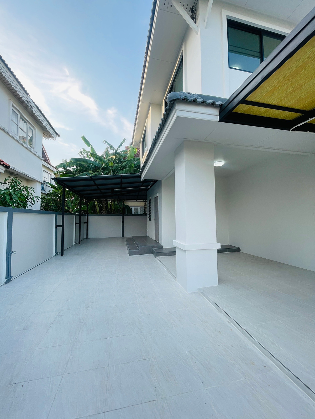 For SaleHouseNonthaburi, Bang Yai, Bangbuathong : Single house for sale, Imperial Laguna 2, Bang Bua Thong, 56 sq m, newly decorated, lots of space, free transfer.