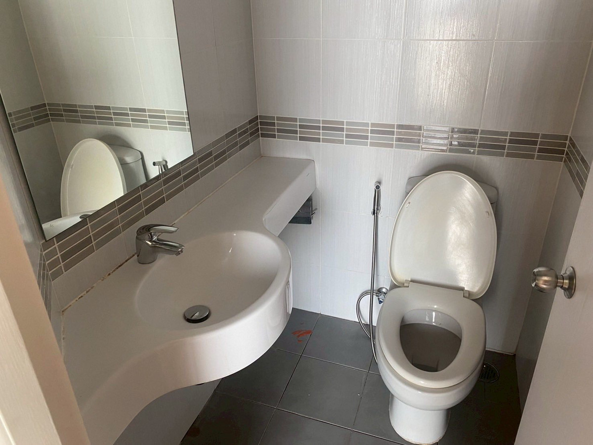 ให้เช่าคอนโดพระราม 9 เพชรบุรีตัดใหม่ RCA : #E354 (รหัสเดิมS3139) 🎉030469 ให้เช่าคอนโด Lumpini Park Rama 9 - Ratchada