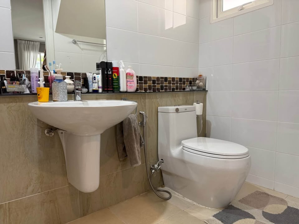 For SaleHousePattanakan, Srinakarin : K-6830 BEST DEAL🔥🔥 Urgent sale! Single house, Golden Village On Nut, Phatthanakan, ready to move in.