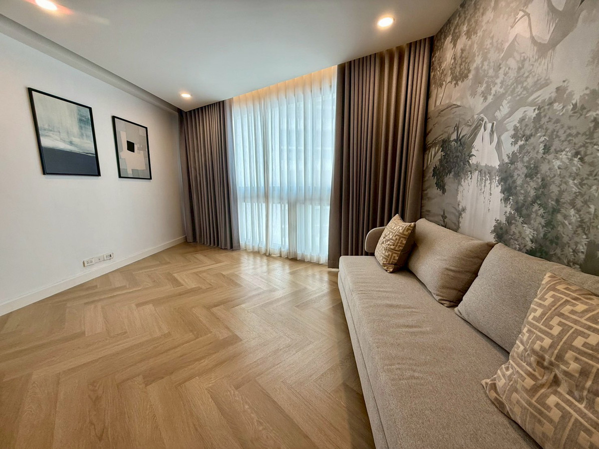 For RentCondoSukhumvit, Asoke, Thonglor : (For rent) President Park Sukhumvit 24, completely renovated, 3-BR 223 Sq.m., high floor, swimming pool view. (Pet-Friendly) ㅡ Near 🚆BTS Phrom Phong