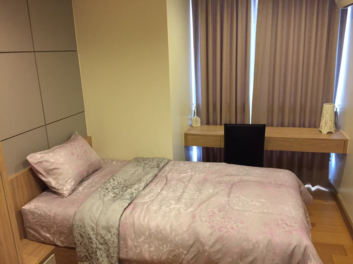 For RentCondoSukhumvit, Asoke, Thonglor : Hot Deal!  2BR at Downtown 49 Sukhumvit | 57 sqm | Near BTS Phrom Phong