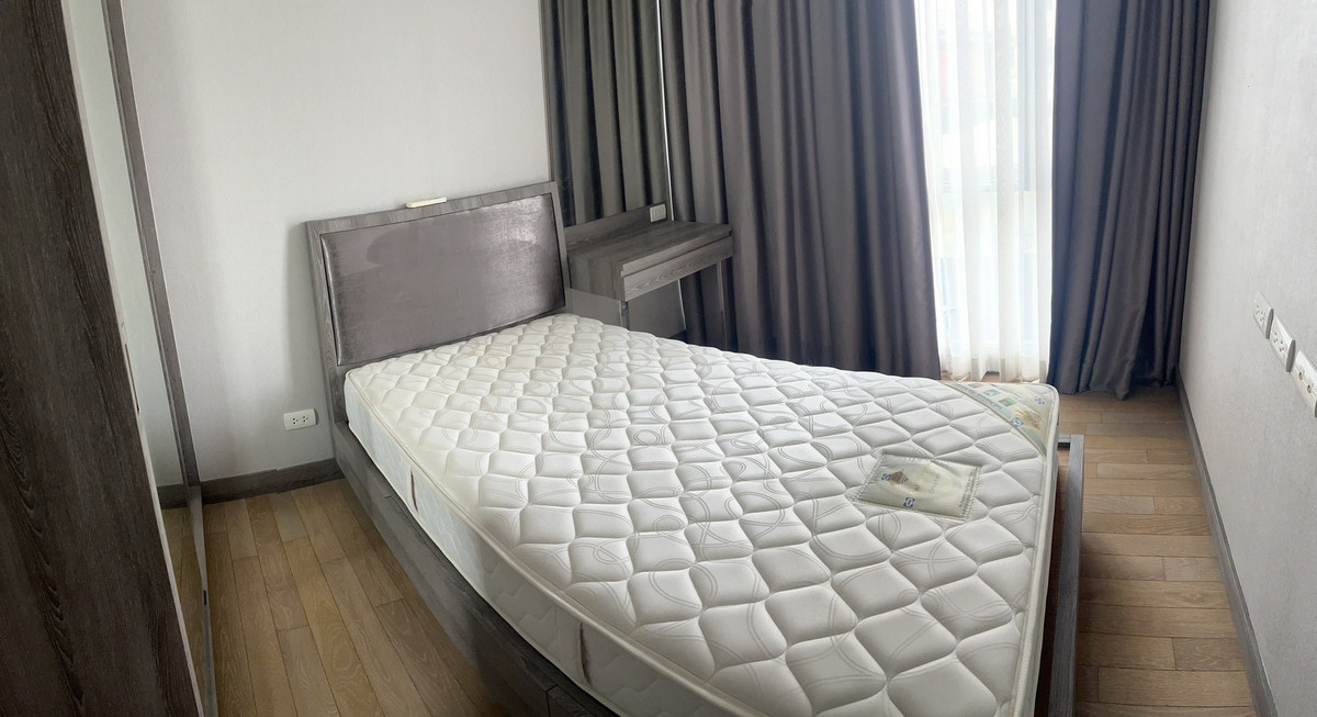 For SaleCondoSukhumvit, Asoke, Thonglor : Trapezo Sukhumvit 16 / 2 Bedrooms (SALE WITH TENANT), Trapezo Sukhumvit 16 / 2 Bedrooms (Sale with Tenant) BJ114