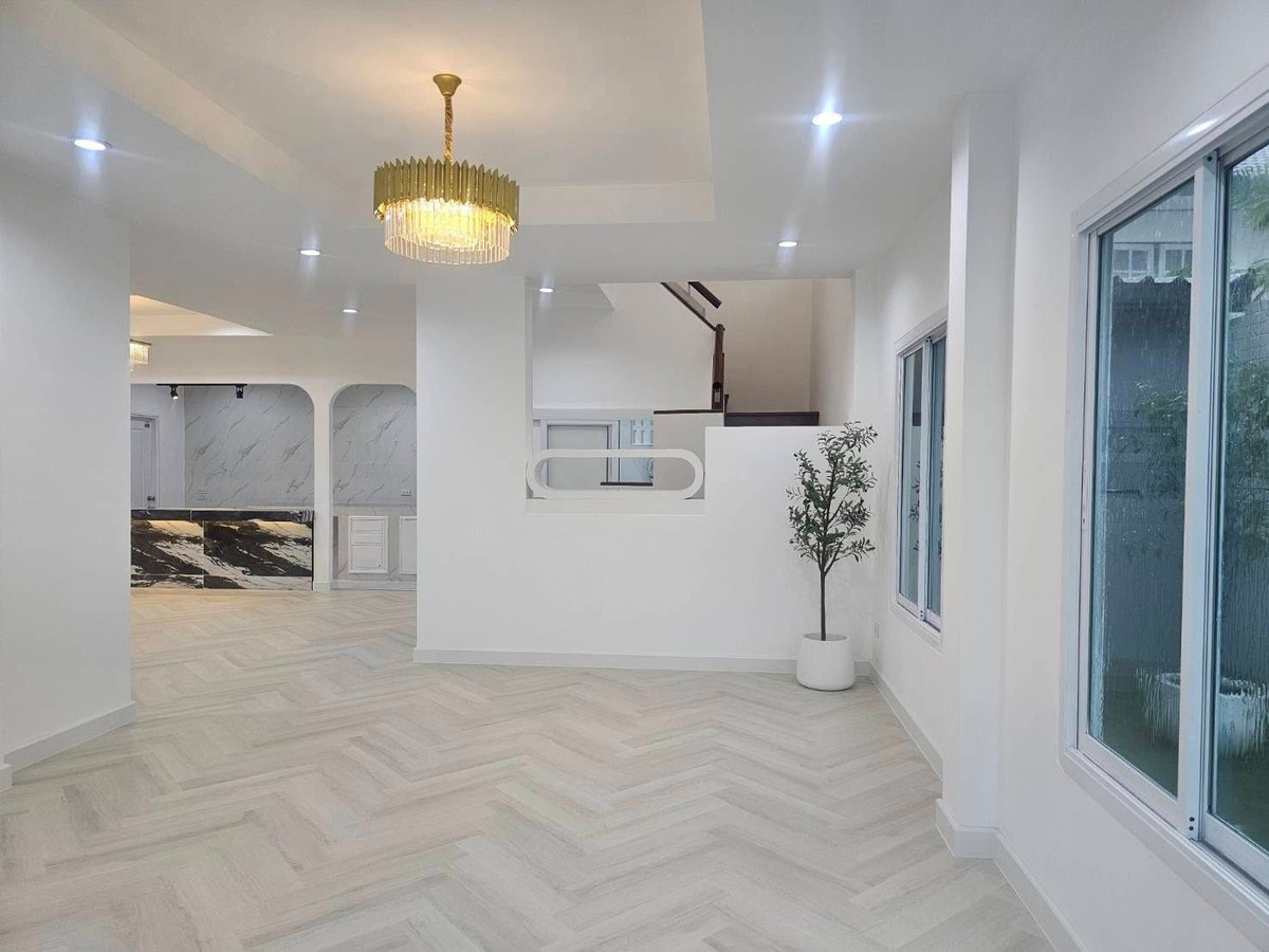 ขายบ้านลาดพร้าว101 แฮปปี้แลนด์ : หมู่บ้านวาสินี / 4 ห้องนอน (ขาย), Moo Baan Wasinee / 4 Bedrooms (FOR SALE) FAHS072