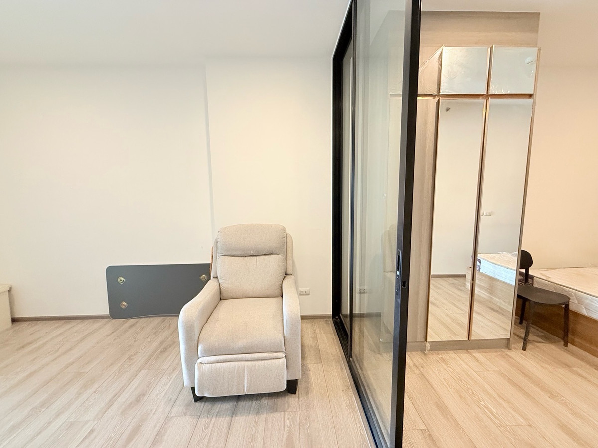 For RentCondoBangna, Bearing, Lasalle : knights bridge collage condo Sukumvit 107