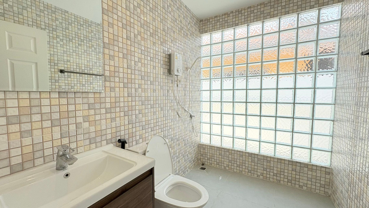 ขายพัทยา บางแสน ชลบุรี สัตหีบ : Pool villa for sale Pattaya tropical village phase 1 