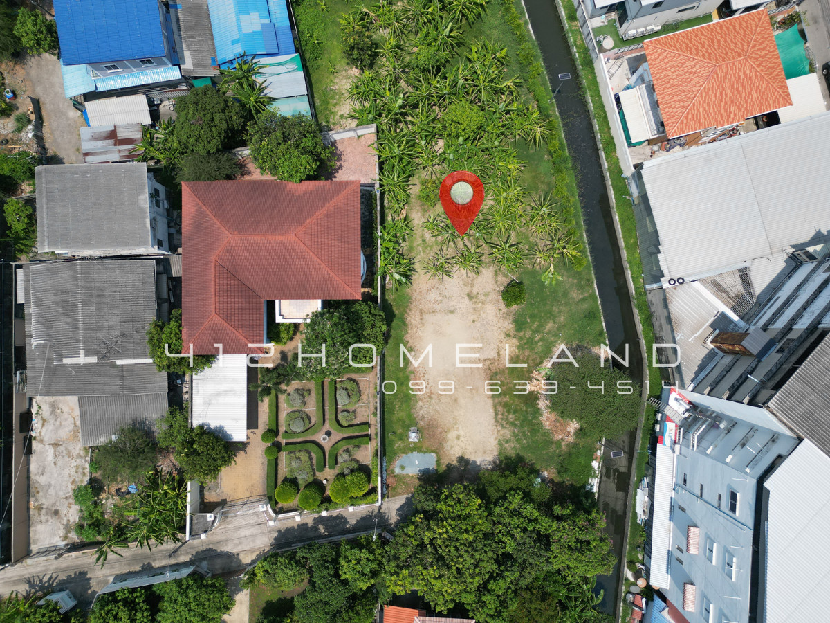 For SaleLandSamut Prakan,Samrong : Land for sale, 297 sq m., near Paknam Electricity Authority intersection. Suitable for building a house, office, home office, Mueang Samut Prakan District.