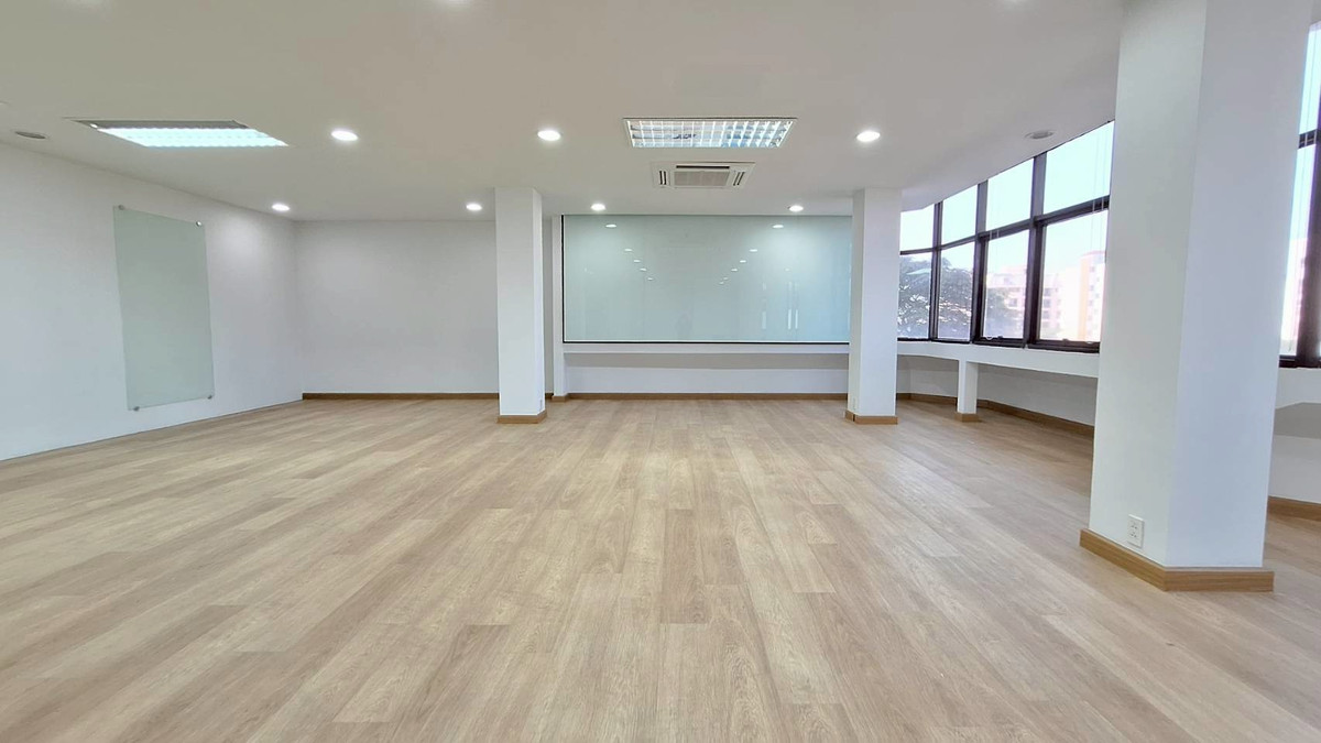 OfficeBangna, Bearing, Lasalle : Prime 7-Story Office Building for Sale/Rent – Strategic Front-Unit Location in Bangna-Trad 34