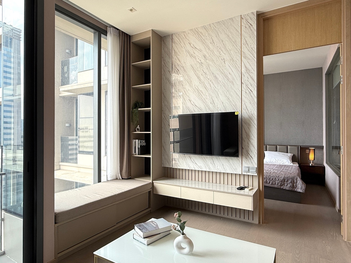 ให้เช่าคอนโดสุขุมวิท อโศก ทองหล่อ : 1 ห้องนอน 47 ตร.ม. ชั้นสูง วิวเมือง ใกล้ BTS อโศก & MRT