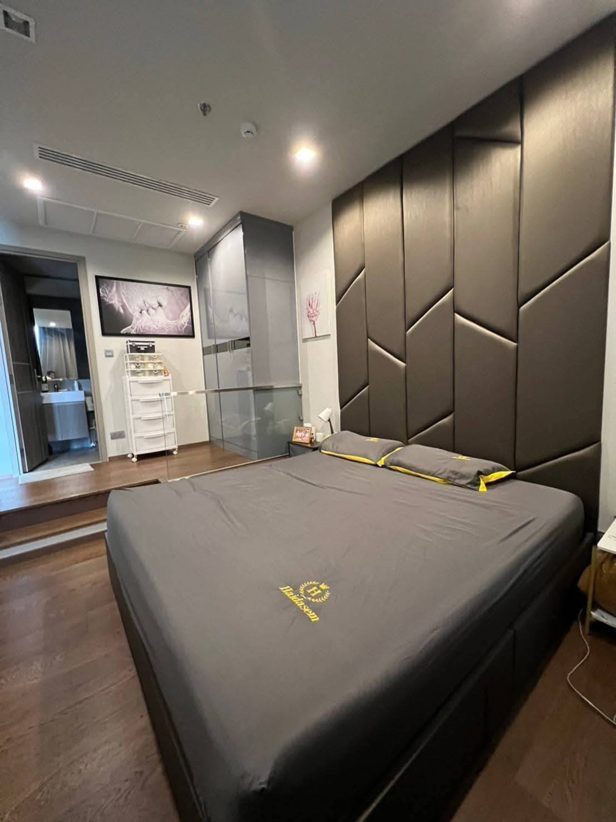 ขายคอนโดอารีย์ อนุสาวรีย์ : FOR RENT - 1 BEDROOM 35 SQ.M-  READY TO MOVE IN - CALL NOW 094-641-5974