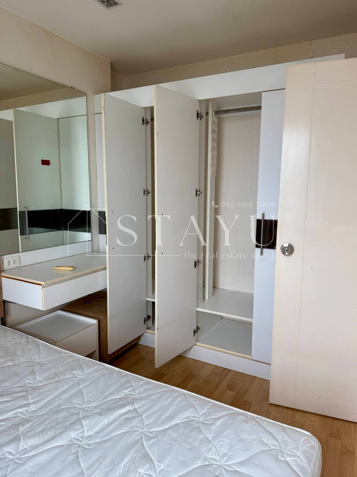 For RentCondoRama9, Petchburi, RCA : 🔥🔥 Owner selling at a loss!! Best price in the building!! Great value for anyone who gets it!! Fully furnished!! Ready to move in!! Casa Condo Asoke Dindaeng, near MRT Rama 9. Contact urgently before it’s gone!! 🔥🔥