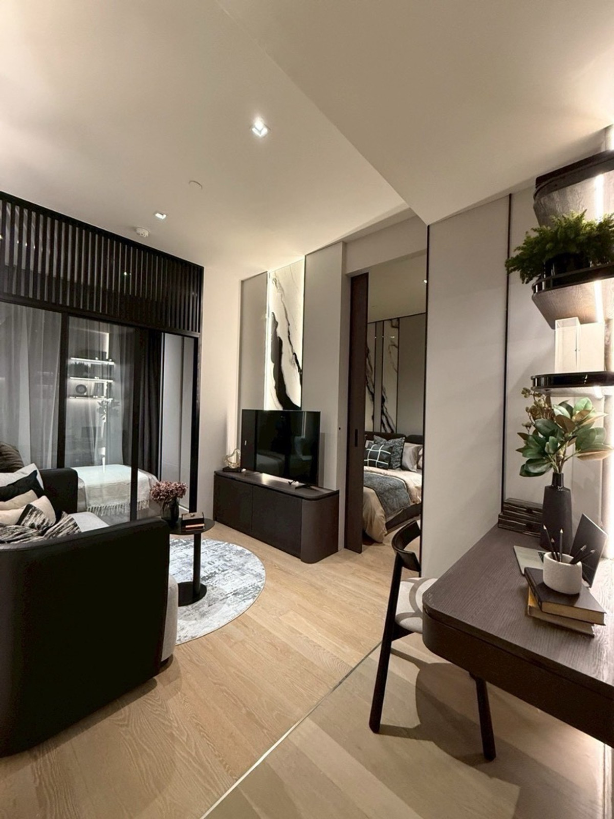 ขายคอนโดสีลม ศาลาแดง บางรัก : ห้องแบบนี้ “หลุดแล้วหลุดเลย” ไม่มีสำรอง ⚡
🔥Rare Item 2Bed 49sq.m. 💰10.72MB.
📞Phat 064-642-8664