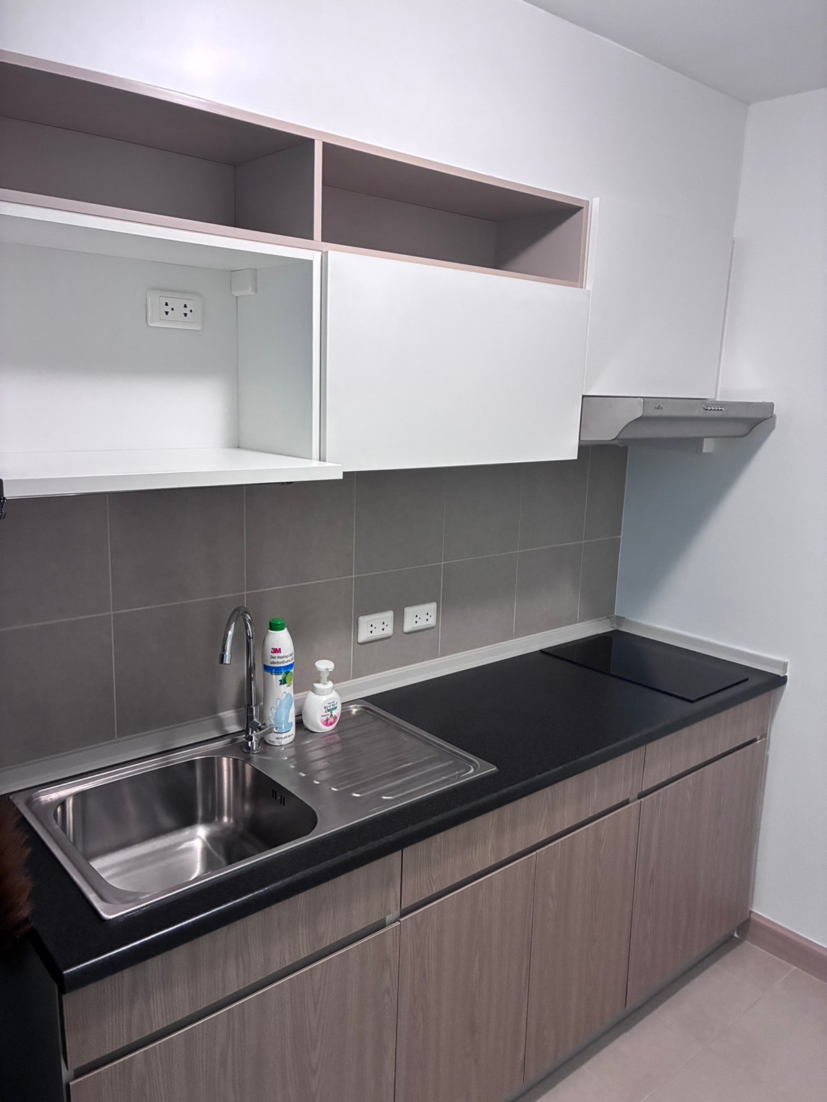 For RentCondoRama9, Petchburi, RCA : [Owner Post] For Rent – Supalai Veranda Rama 9 | Corner Unit, Newly Renovated | 2 Bed, 65.5 sqm, City View, 16th Floor