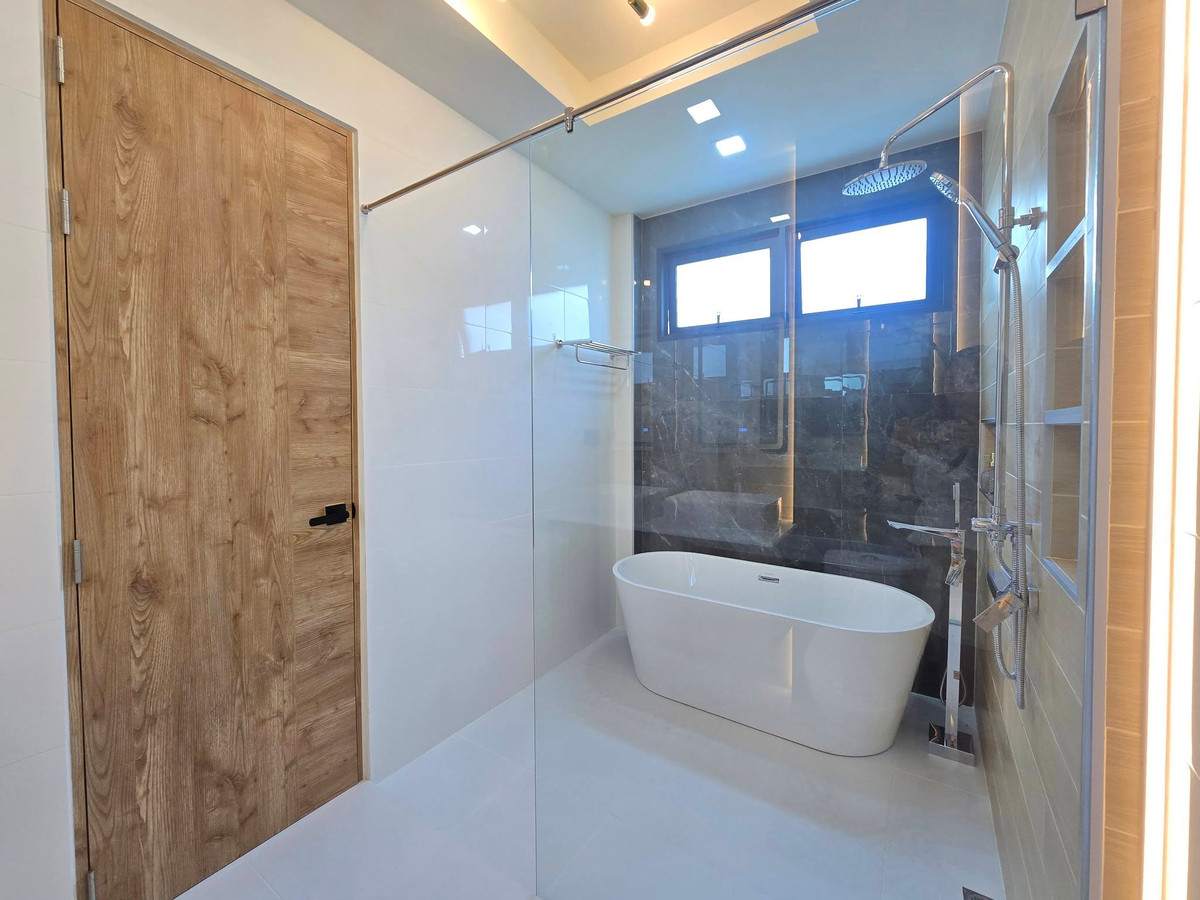 ขายบ้านพัทยา บางแสน ชลบุรี สัตหีบ : เดอะ ไพรเวท พูลวิลล่า พัทยา / 5 ห้องนอน (ขาย), The Private Pool Villa Pattaya / 5 Bedrooms (FOR SALE) BEWN152