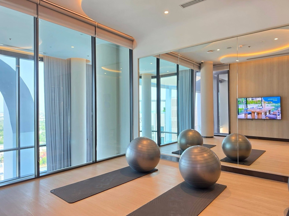 For SaleCondoKasetsart, Ratchayothin : 𝐂𝐎𝐁𝐄 Kaset-Sripatum, free down payment 𝐎 baht, light installments 𝟖,𝟗𝟎𝟎/month, new room, first hand, complete, ready to move in.