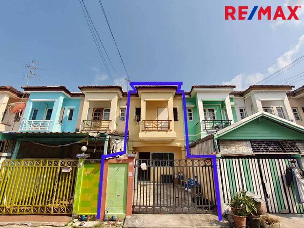 For SaleTownhomeBang kae, Phetkasem : House for sale, Nisa Phetkasem 69, Project 1, private zone, good structure, already painted, special price.