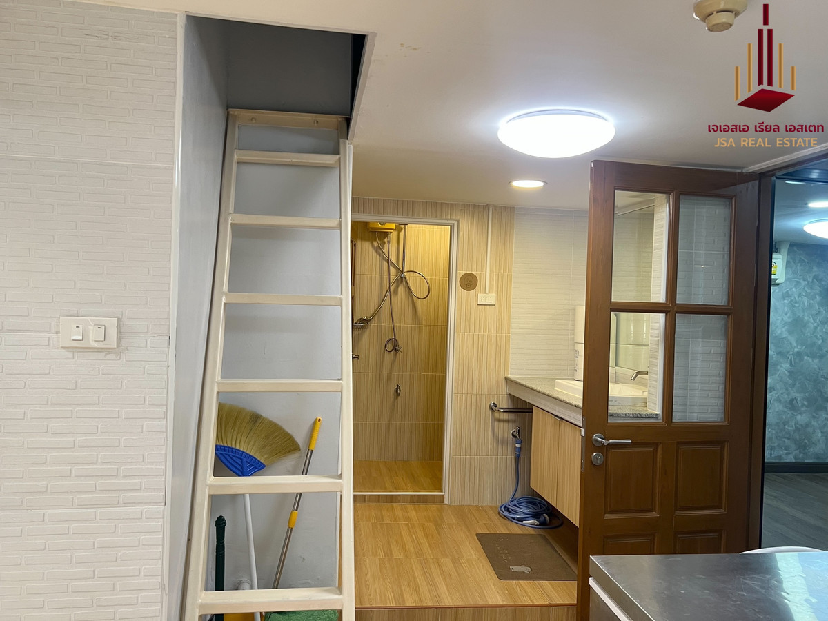 For RentCondoSilom, Saladaeng, Bangrak : ✨ For Rent: Silom Terrace Condo ✨ 💰 Only 80,000 THB/month