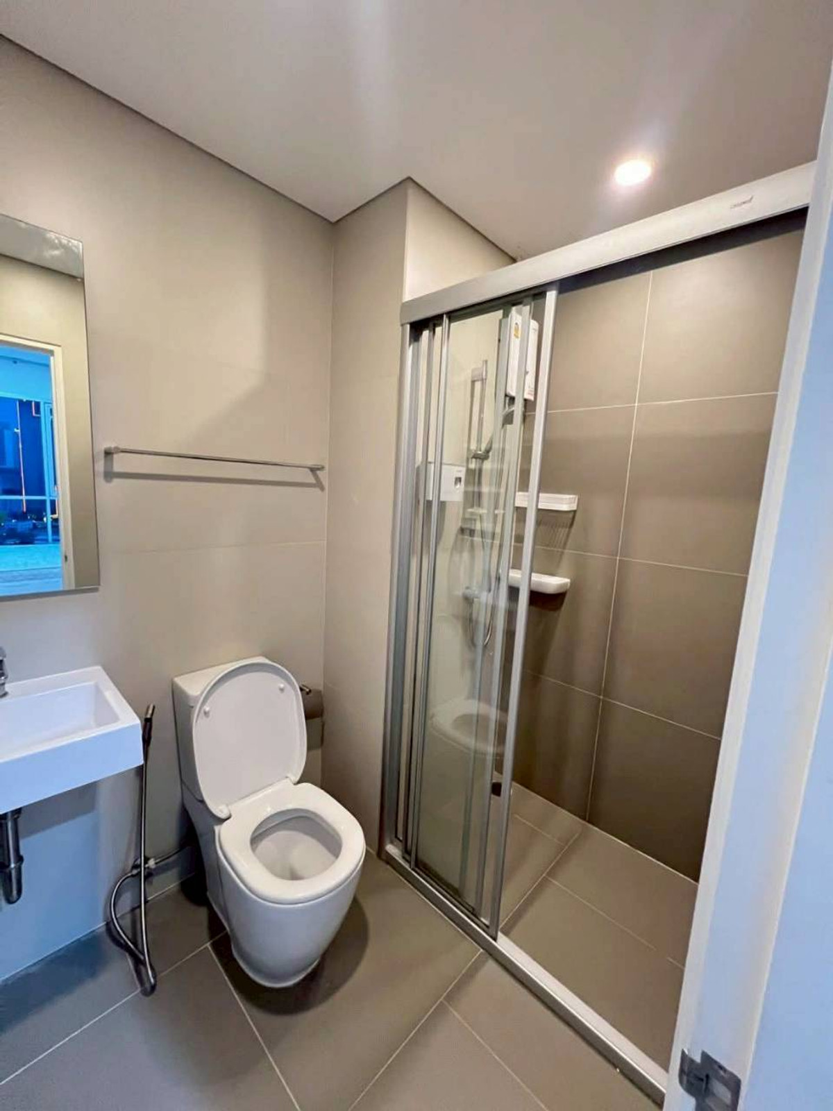 ให้เช่าคอนโดพระราม 3 สาธุประดิษฐ์ : ✅ LPRRS109 ✅ Line : @p2nproperty