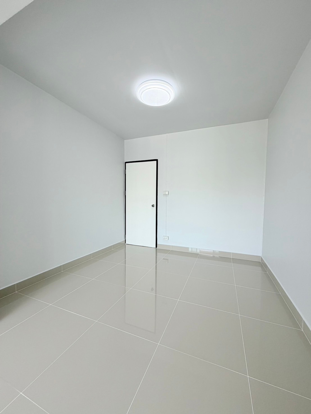 ขายนนทบุรี บางใหญ่ บางบัวทอง : ขายบ้านแฝด พฤกษา 14A หลังมุมติดสวน 53.3 ตร.ว. 5 นอน ครัวกว้าง ฟรีโอน