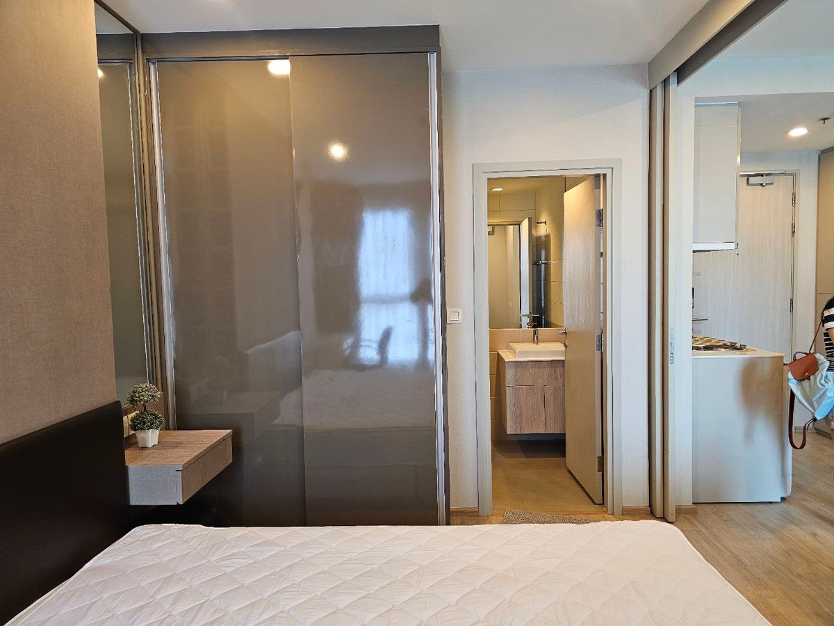 ให้เช่าคอนโดสยาม จุฬา สามย่าน : Ideo Q Chula Samyan【𝐑𝐄𝐍𝐓】🔥ห้องสไตล์โมเดิร์น ชั้นวางของเพียบ วิวชั้นสูง ส่วนกลางมีลานดูหนัง ใกล้ห้างดังสามย่าน🔥 ติดต่อไลน์ไอดี: @hacondo