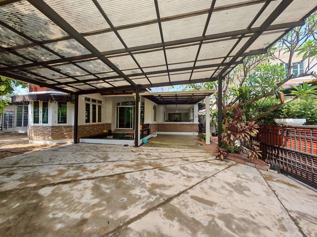 ขายบ้านลาดกระบัง สุวรรณภูมิ : 🏡 ขายบ้านเดี่ยว หมู่บ้านมัณฑนา วงแหวน-พระราม 9 บ้านสวย บรรยากาศร่มรื่น สไตล์บ้านสวน พื้นที่ใหญ่ หาไม่ได้แล้ว!