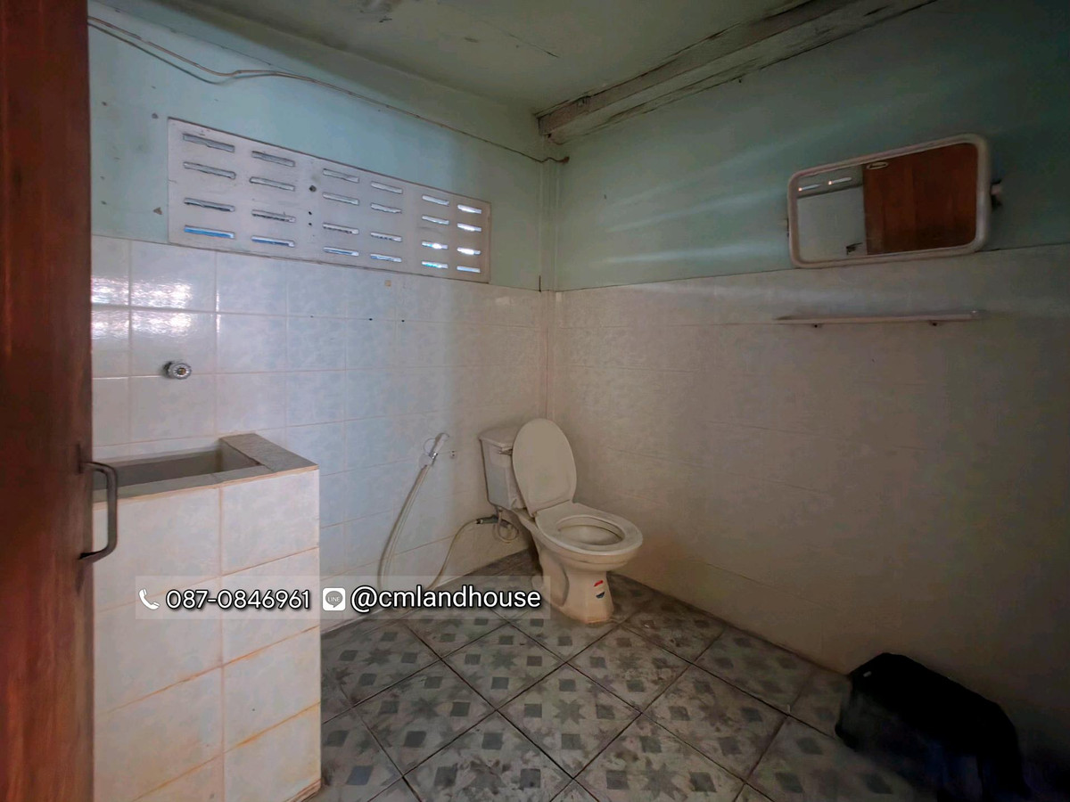 ขายบ้านเชียงใหม่ : ถูกกว่าคุ้มกว่าคอนโด! บ้านวรุณนิเวศน์ ต.แม่เหียะ อ.เมือง ใกล้แยกแม่เหียะ บิ๊กซี แม็คโคร IKEA 2 กม. ใกล้เซ็นทรัลแอร์พอร์ต 4 กม. ใกล้สนามบิน 5 กม. (ขายตามสภาพต้องปรับปรุง)