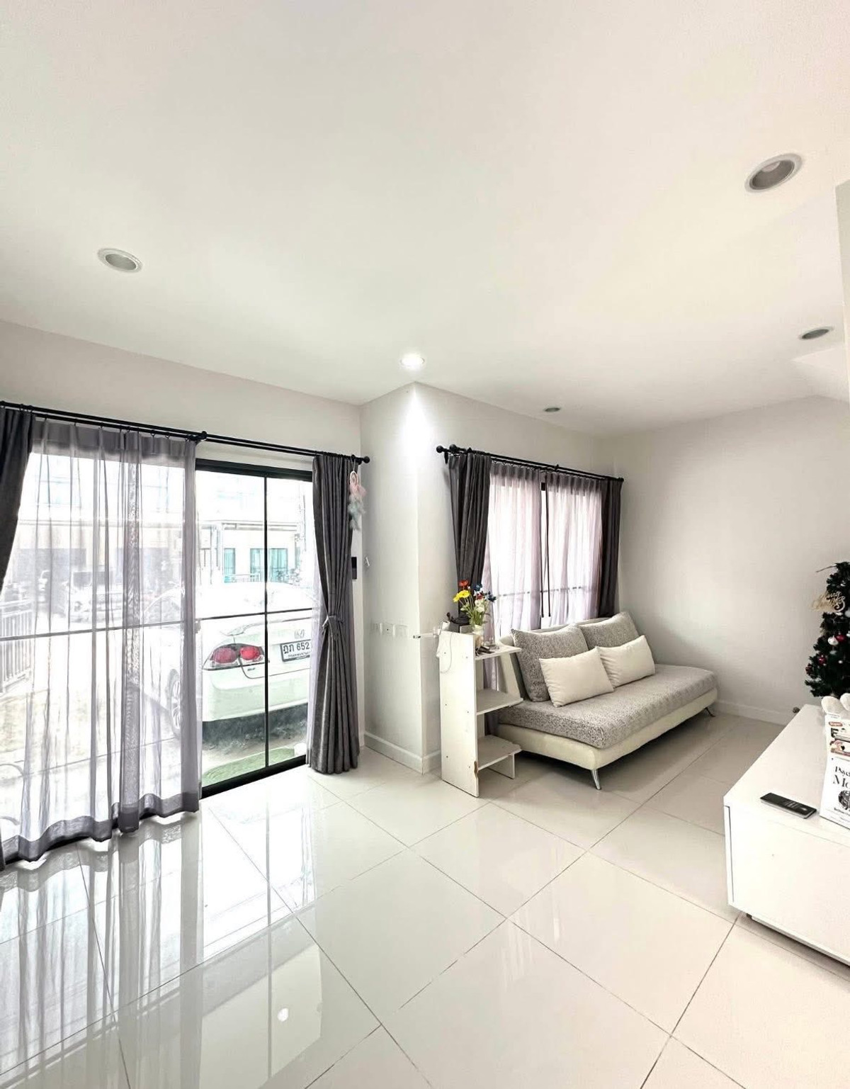 ให้เช่าทาวน์โฮมนวมินทร์ รามอินทรา : S04-0112 Townhome for Rent: Verve Saimai-Phaholyothin