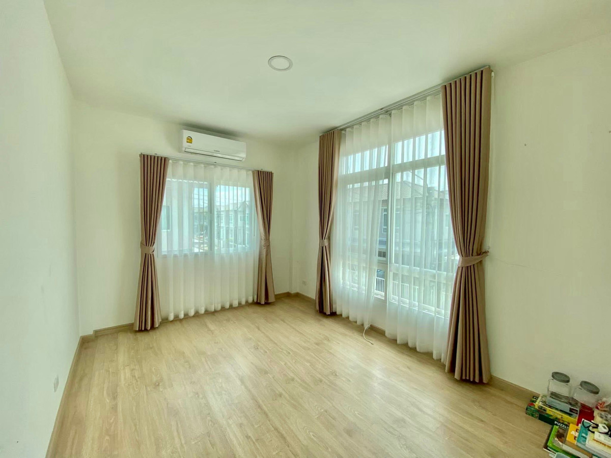 ขายบ้านพระราม 5 ราชพฤกษ์ บางกรวย : คาซ่า วิลล์ ปิ่นเกล้า - ศรีรัช / 3 ห้องนอน (ขาย), Casa Ville Pinklao - Sirat / 3 Bedrooms (FOR SALE) BNS032