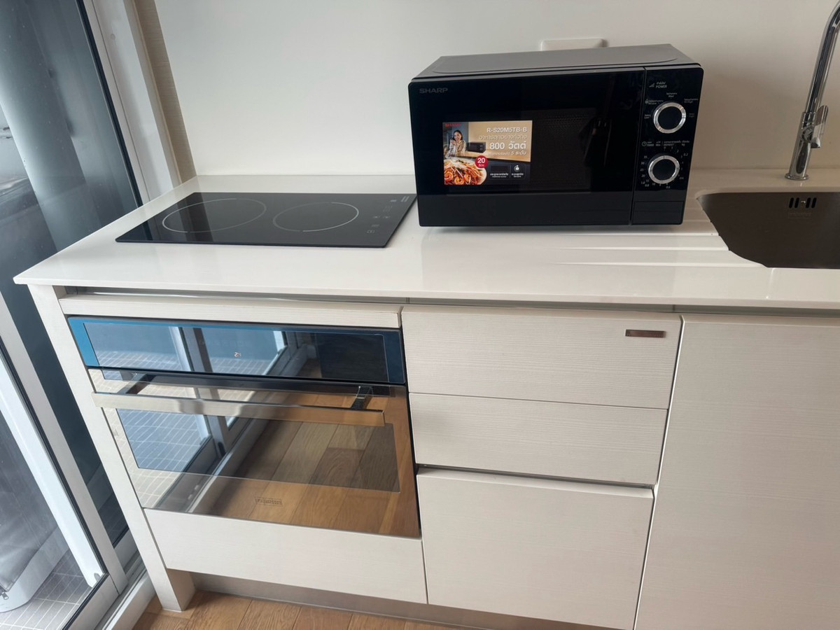 ให้เช่าคอนโดลาดพร้าว เซ็นทรัลลาดพร้าว : ให้เช่า The Saint Residences ☎️ 0912322009