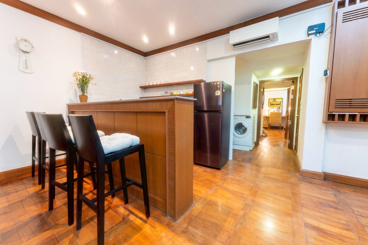 คอนโดสุขุมวิท อโศก ทองหล่อ : For sell and rent House in Asoke near NIST! ✨ 6 bedroom 350 sq.m ready to move in Near BTS Asoke and Terminal 21