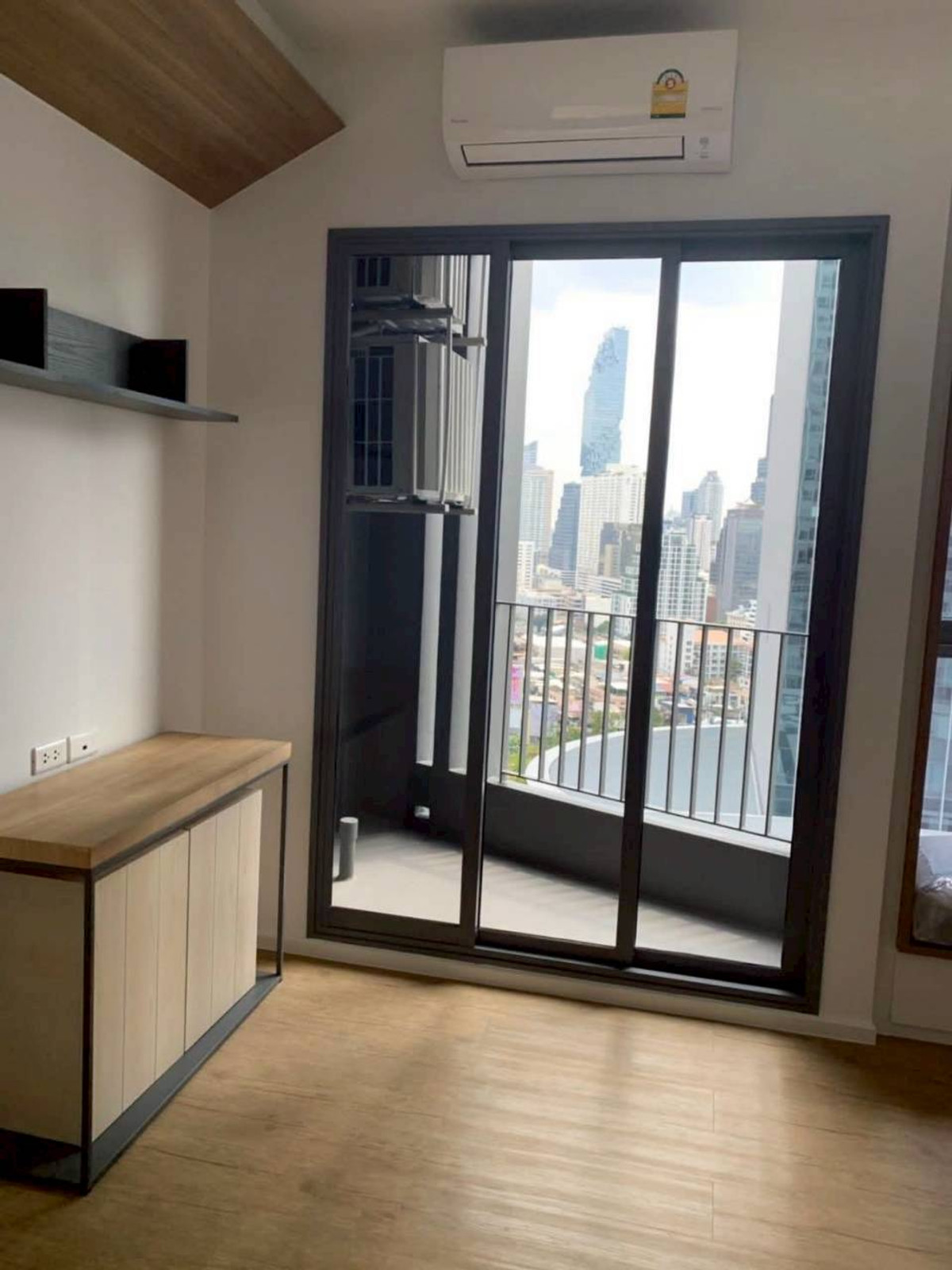 ขายคอนโดสยาม จุฬา สามย่าน : ✅ S-TPYR104 ✅ Line : @p2nproperty