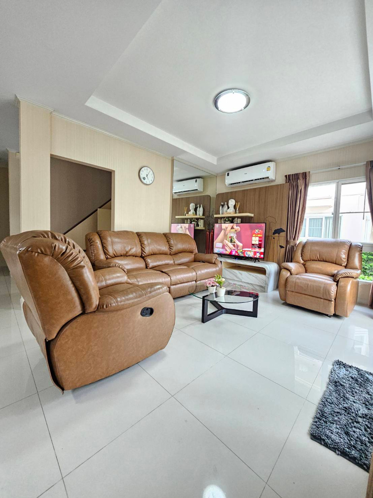 For RentHouseLadkrabang, Suwannaphum Airport : Single house for rent, Supalai Suan Luang, next to Chaloem Phrakiat Rama 9 Road (Rt-01).