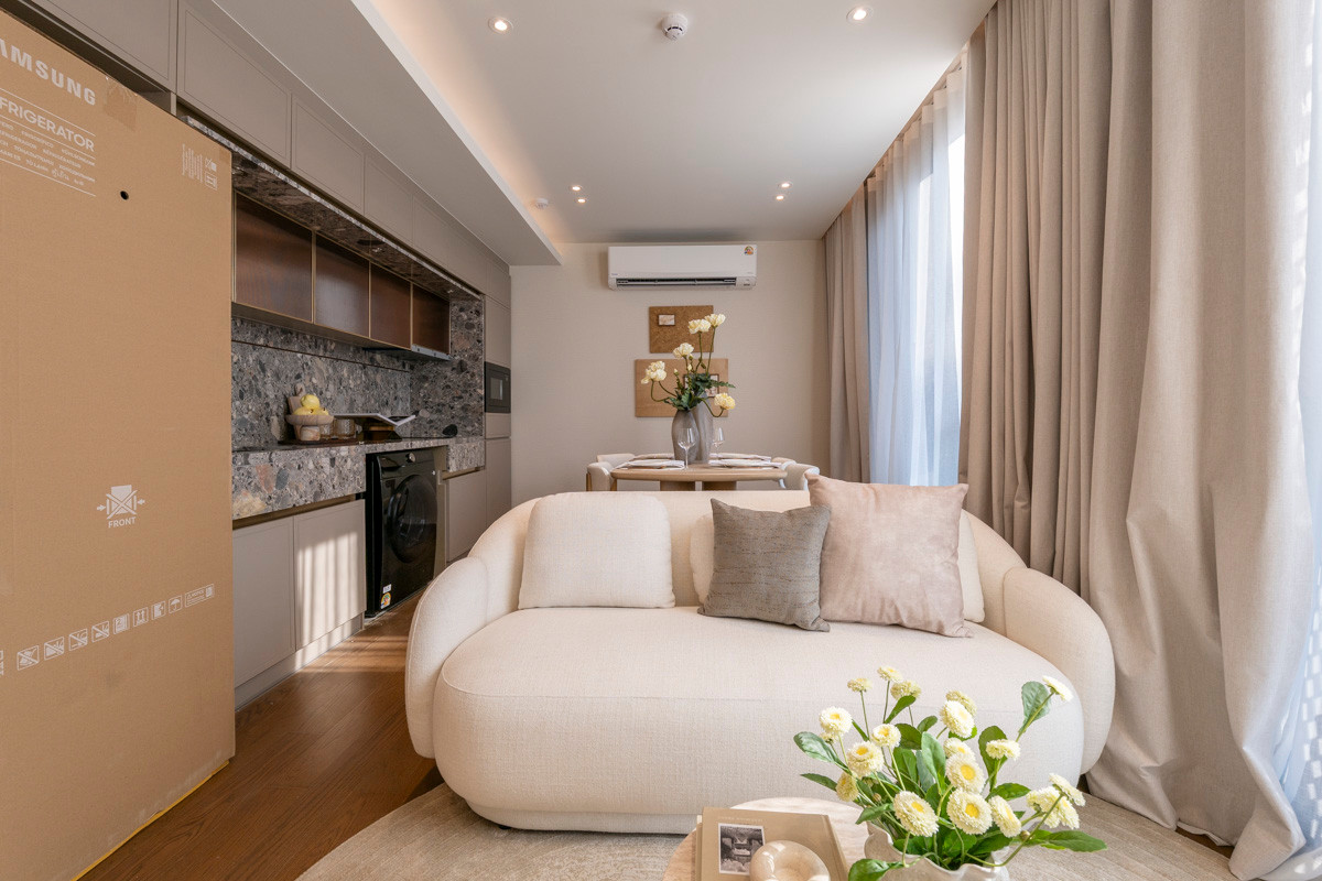 For RentCondoSukhumvit, Asoke, Thonglor : 🔥𝘽𝙚 𝙩𝙝𝙚 𝙛𝙞𝙧𝙨𝙩 𝙩𝙤 𝙧𝙚𝙣𝙩🔥 𝗩𝗜𝗔 𝟯𝟰 Condo, large room Pets allowed🐾 Newest, near BTS Thonglor.