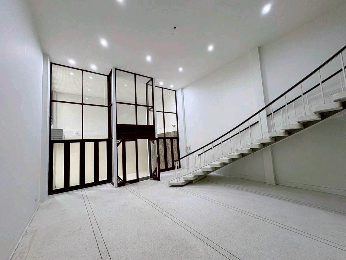 ให้เช่าโฮมออฟฟิศสยาม จุฬา สามย่าน : ให้เช่า/ขาย อาคารพาณิชย์บรรทัดทอง พระราม4 เยาวราช🎏🎋🎋出租/出售：位于耀华力路拉玛四路班塔通路的商业楼宇。