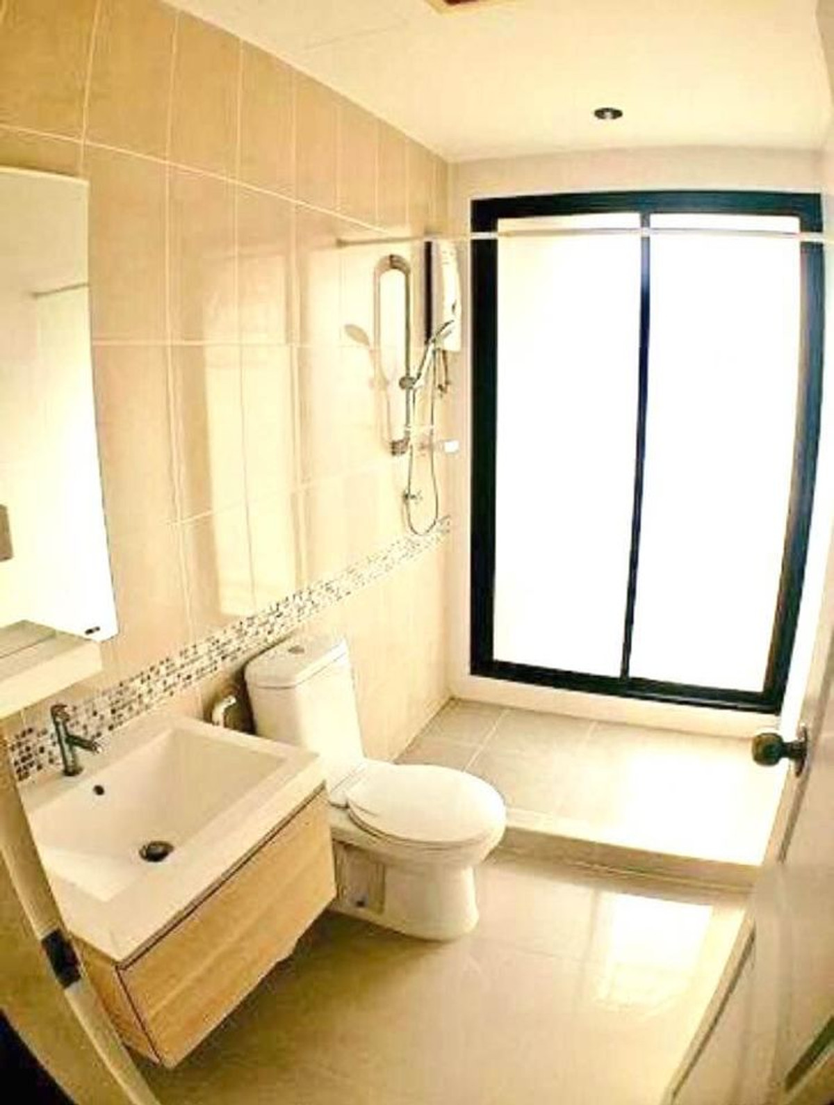 ให้เช่าคอนโดพัฒนาการ ศรีนครินทร์ : ปล่อยเช่า💥เอส วัน พระราม9คอนโด💥ใกล้เดอะไนท์พระราม9☎️Line: 0883894733