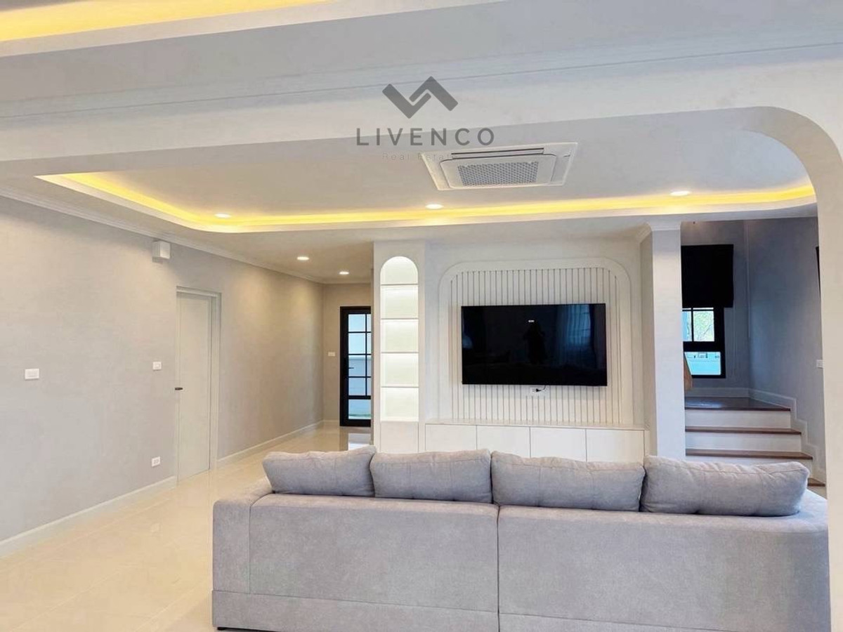 บ้านบางนา แบริ่ง ลาซาล : ขาย หรือ ให้เช่า บ้านเดี่ยว Centro บางนา  
(Centro Bangna)
(LVC40001)