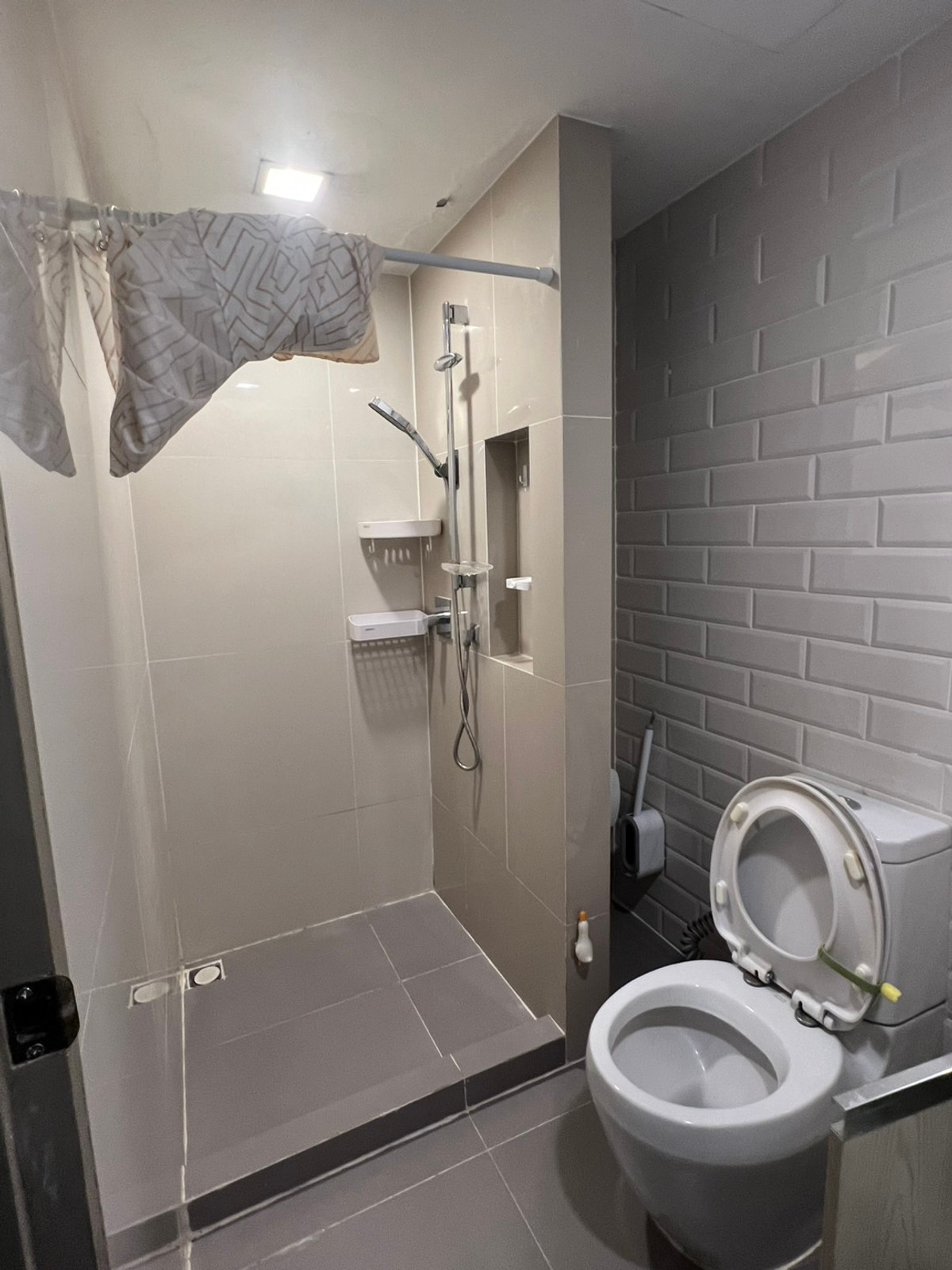 คอนโดบางนา แบริ่ง ลาซาล : คอนโดสวย เงียบสงบ มีความเป็นส่วนตัว