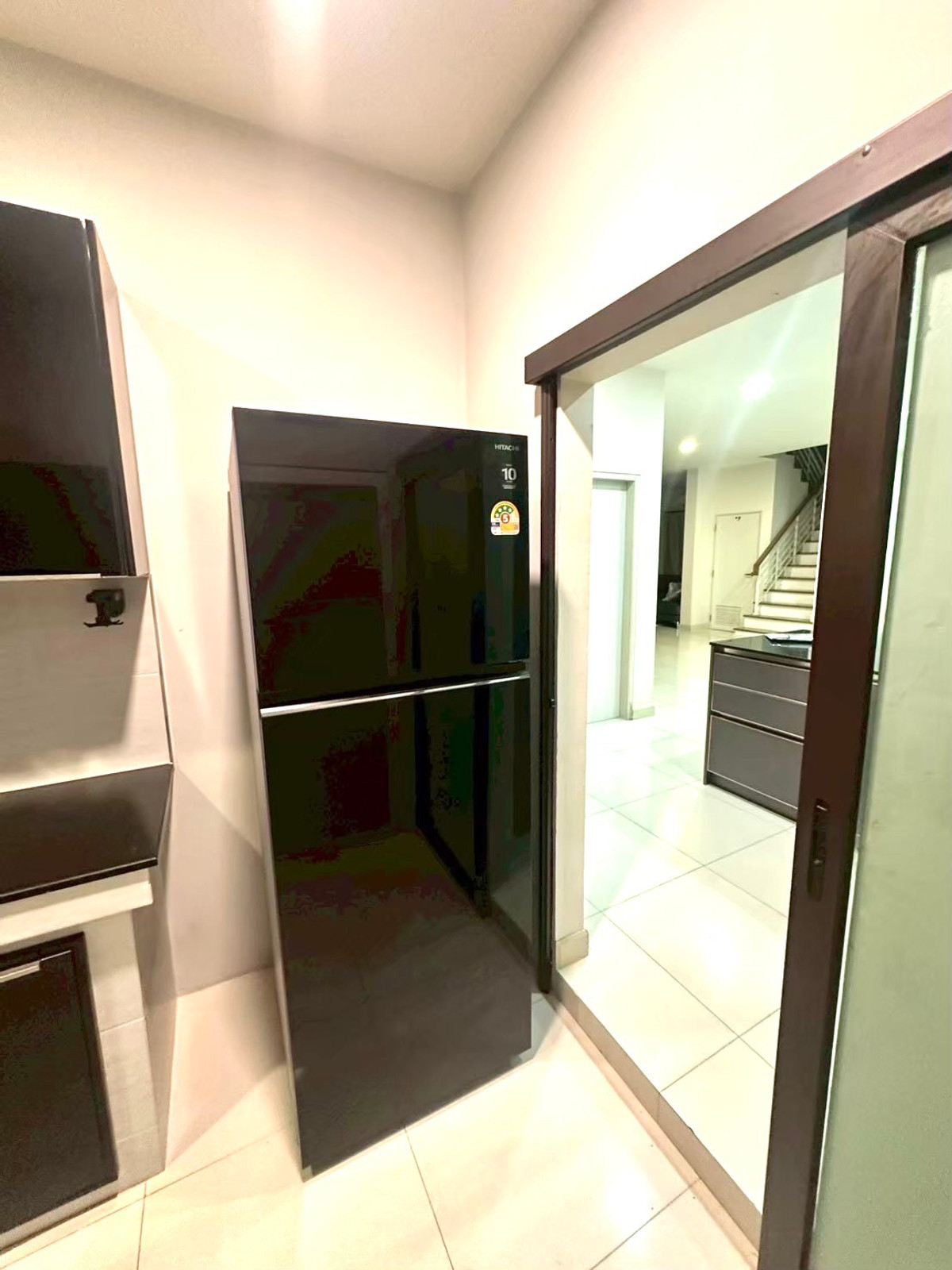 บ้านบางนา แบริ่ง ลาซาล : ให้เช่า/ขาย บ้าน The City Bangna Km.7  62 ตร.ว.  266 ตร.ม. ตกแต่ง พร้อมเข้าอยู่   พื้นที่รอบบ้านปูทางเดินรอบ ใช้งานได้อย่างเต็มที่