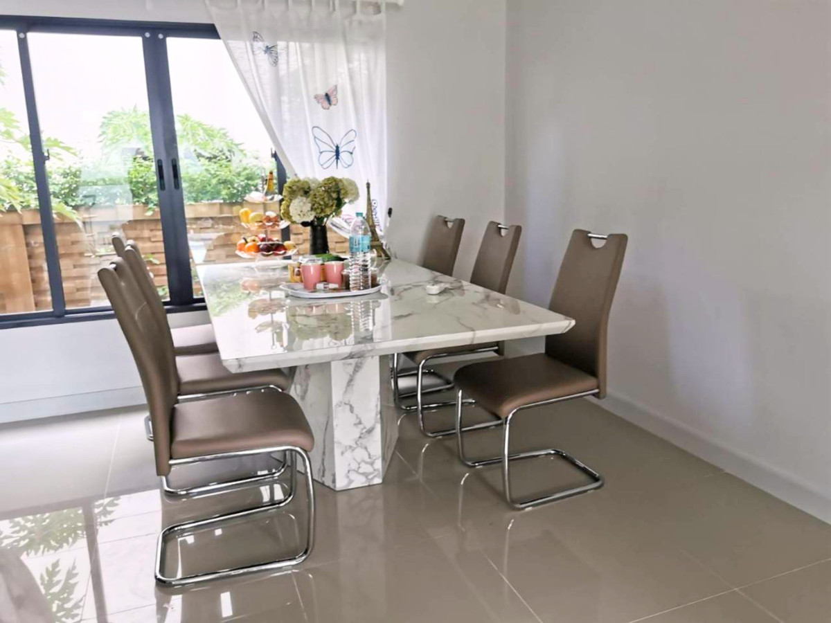 For SaleHouseBangna, Bearing, Lasalle : Single house for sale, corner plot next to the garden, best price, has a bedroom on the ground floor. Beautifully decorated and ready to move in. Burasiri Village Wongwaen-On Nut, 4 bedrooms, 4 bathrooms, 10 minutes to the motorway and Suvarnabhumi Airpor