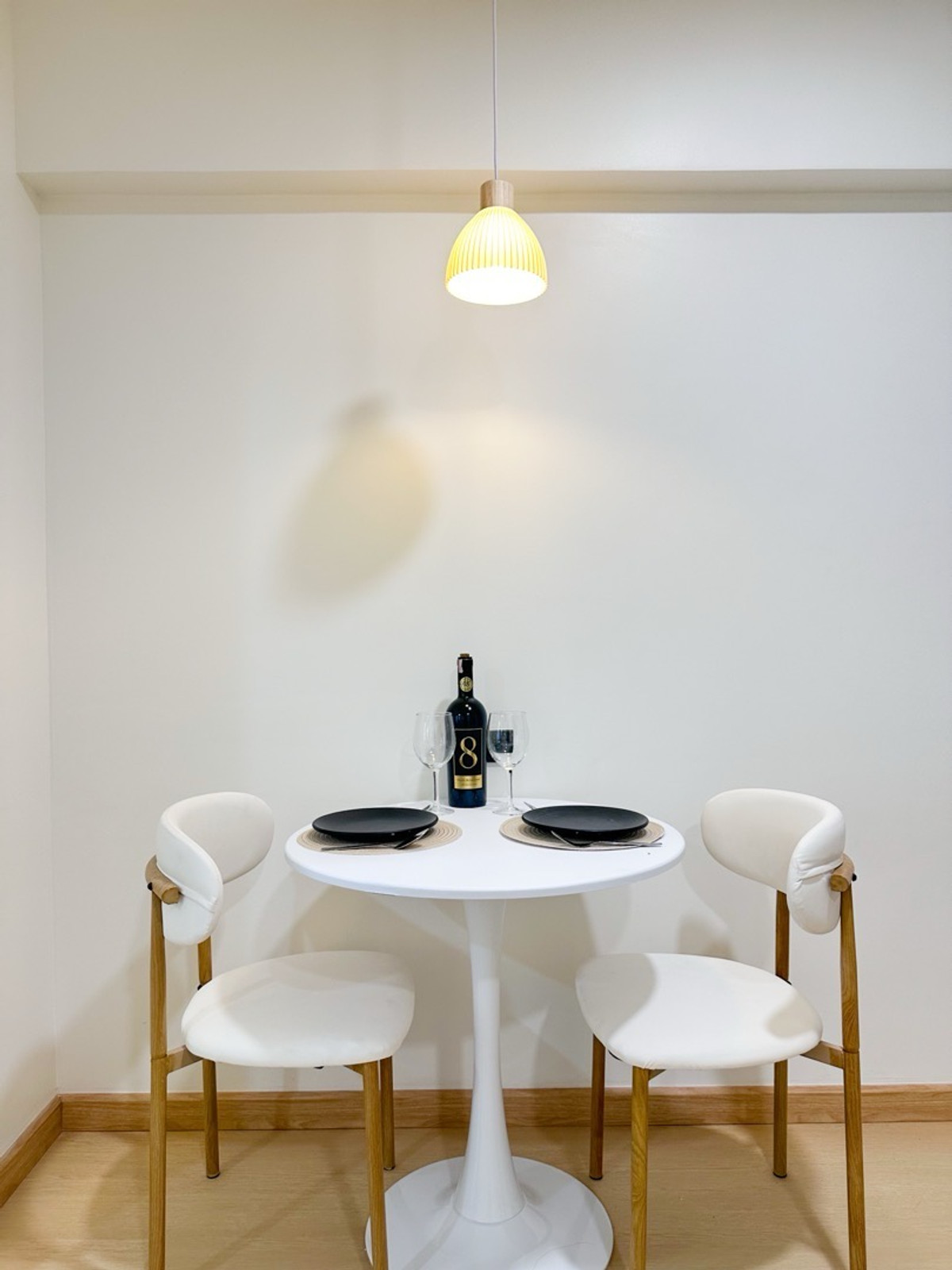 ขายคอนโดลาดพร้าว เซ็นทรัลลาดพร้าว : ขาย‼️คอนโดใกล้รถไฟฟ้าแค่400เมตร🚝💙💛ธันยาคารคอนโด ลาดพร้าว38🌈 ชั้น5 ขนาด29ตรม.1นอน1น้ำกั้นห้องเฟอร์ครบบิ้วอินแน่นพร้อมอยู่ ราคา 1.299ลบ ฟรีโอน✅