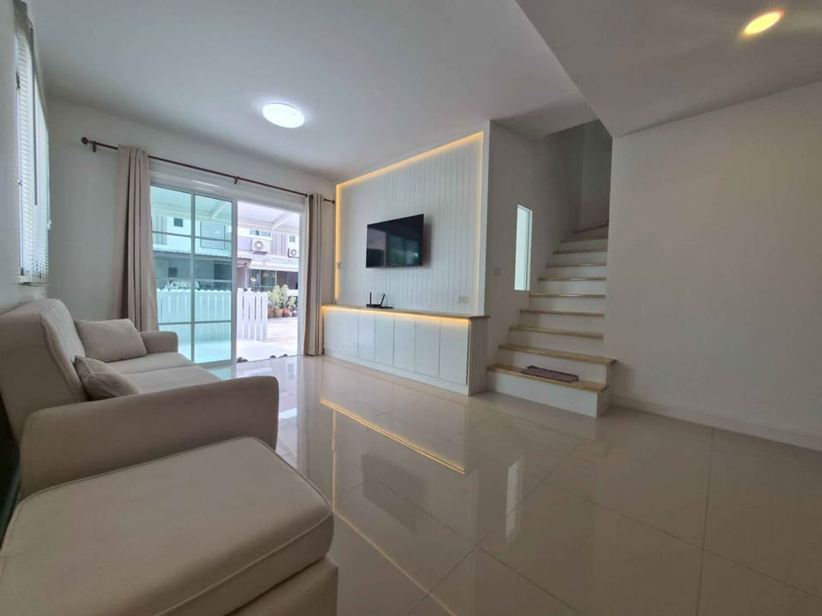 ขายทาวน์โฮมพัทยา บางแสน ชลบุรี สัตหีบ : หมู่บ้านพฤกษาซอยเขาน้อย / 3 ห้องนอน (ขาย), Baan Prueksa Boonsamphan / 3 Bedrooms (FOR SALE) BEWN154