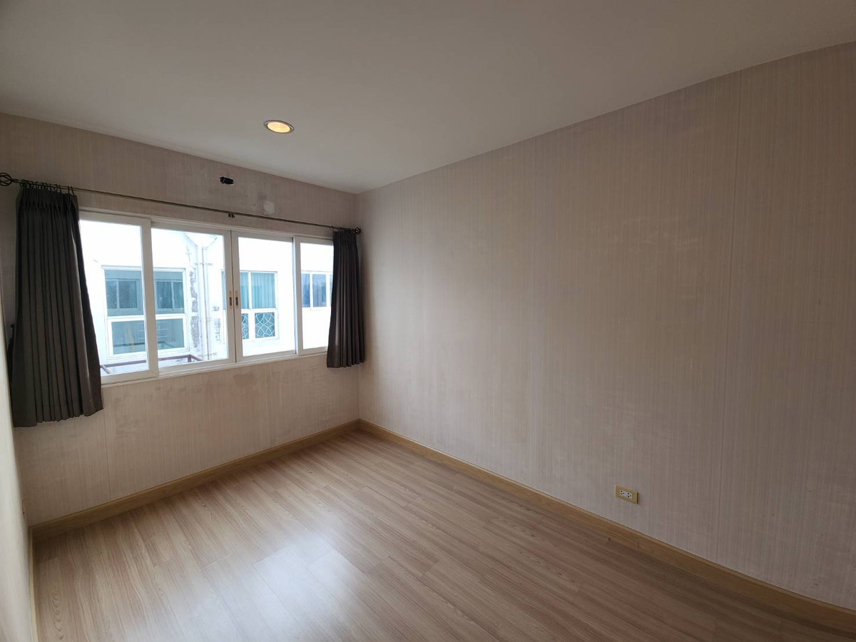 ให้เช่าทาวน์โฮมนวมินทร์ รามอินทรา : ให้เช่าทาวน์โฮม กรีนิช รามอินทรา ใกล้ สวนสยามอะเมซิ่งพาร์ค เพียง 5 นาที