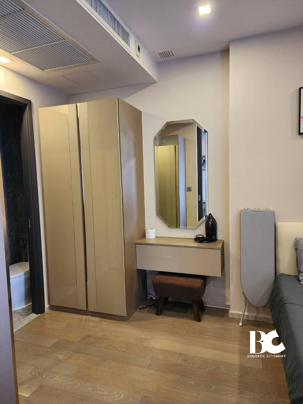 ให้เช่าคอนโดสุขุมวิท อโศก ทองหล่อ : 🔥 HOT DEAL 1 bedroom for rent at Ashton asoke 🔥