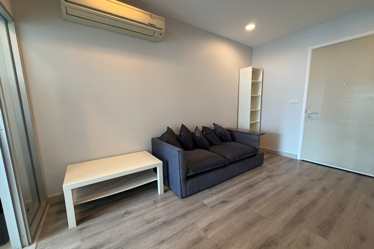 ให้เช่าคอนโดสาทร นราธิวาส : 🔥 เช่าด่วน !! Centric Sathorn -St.Louis, 1 ห้องนอน, 1 ห้องน้ำ, วิวเมือง, ห้องทิศตะวันออก, ชั้นสูง 11++, ห้องหายาก, ครัวปิด !!🔥Code C20240200442 แต่งครบ, พร้อมเข้าอยู่📣📣