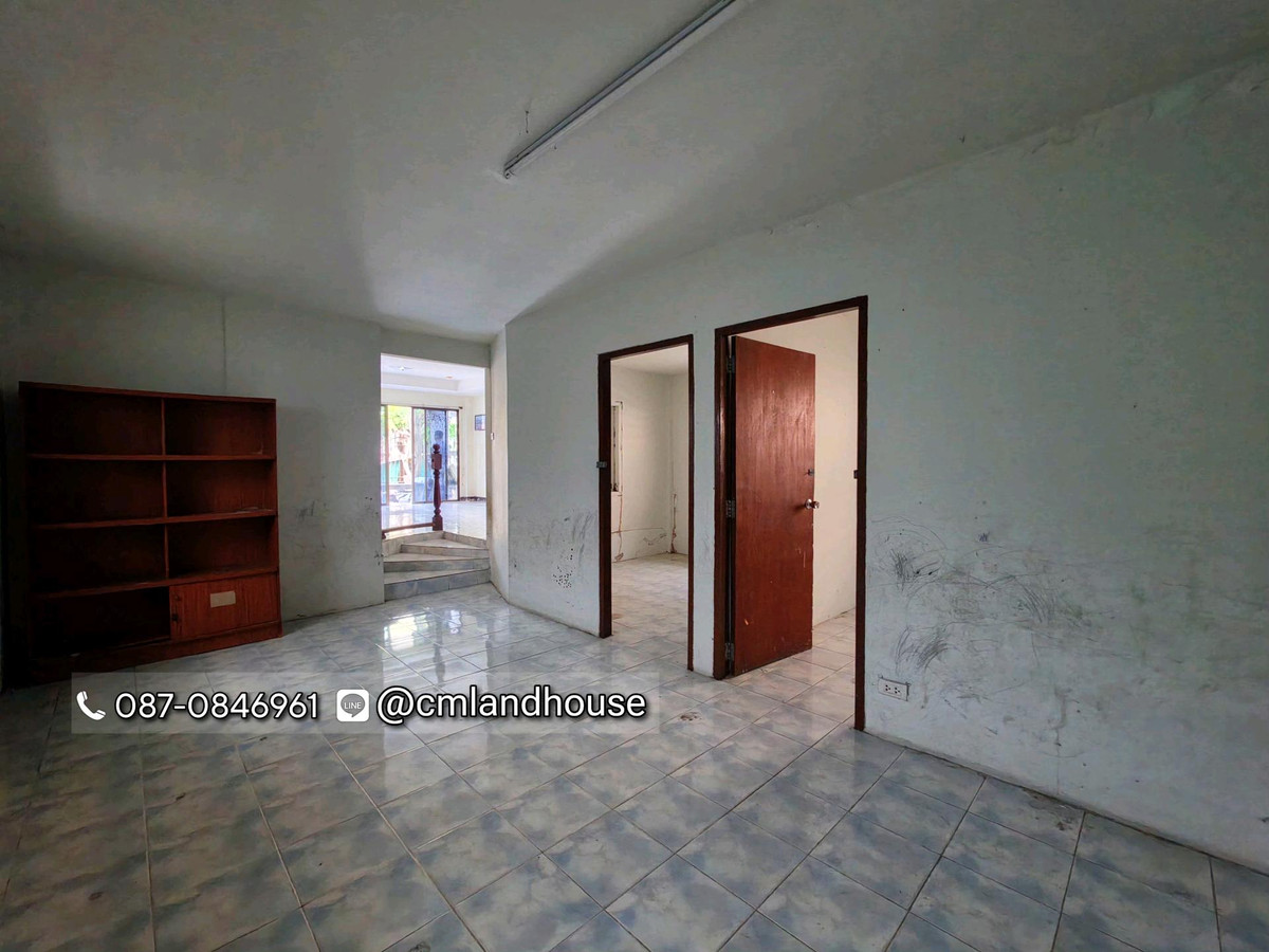 ขายบ้านเชียงใหม่ : ถูกกว่าคุ้มกว่าคอนโด! บ้านวรุณนิเวศน์ ต.แม่เหียะ อ.เมือง ใกล้แยกแม่เหียะ บิ๊กซี แม็คโคร IKEA 2 กม. ใกล้เซ็นทรัลแอร์พอร์ต 4 กม. ใกล้สนามบิน 5 กม. (ขายตามสภาพต้องปรับปรุง)