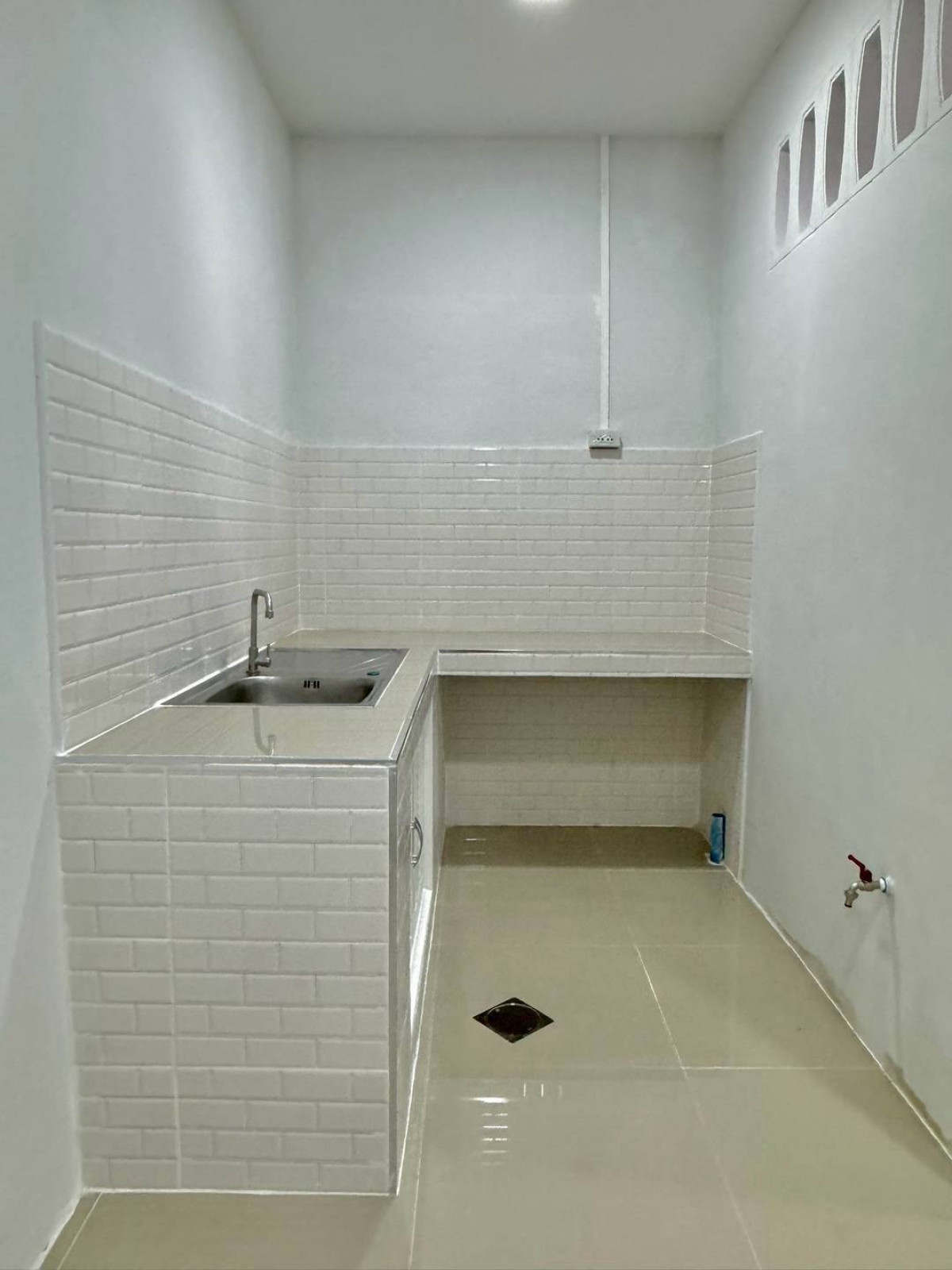 For SaleTownhomeNonthaburi, Bang Yai, Bangbuathong : For Sale Townhouse/Townhome , Tawanna Village , high floor , Bang Kraso , Mueang Nonthaburi , Nonthaburi , CX-150069